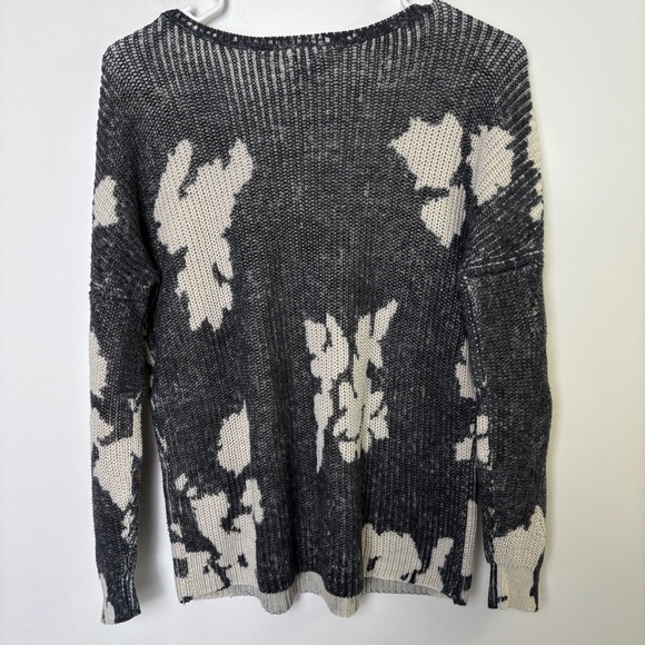 NIC + ZOE Pattern Sweater - Picture 2 of 8